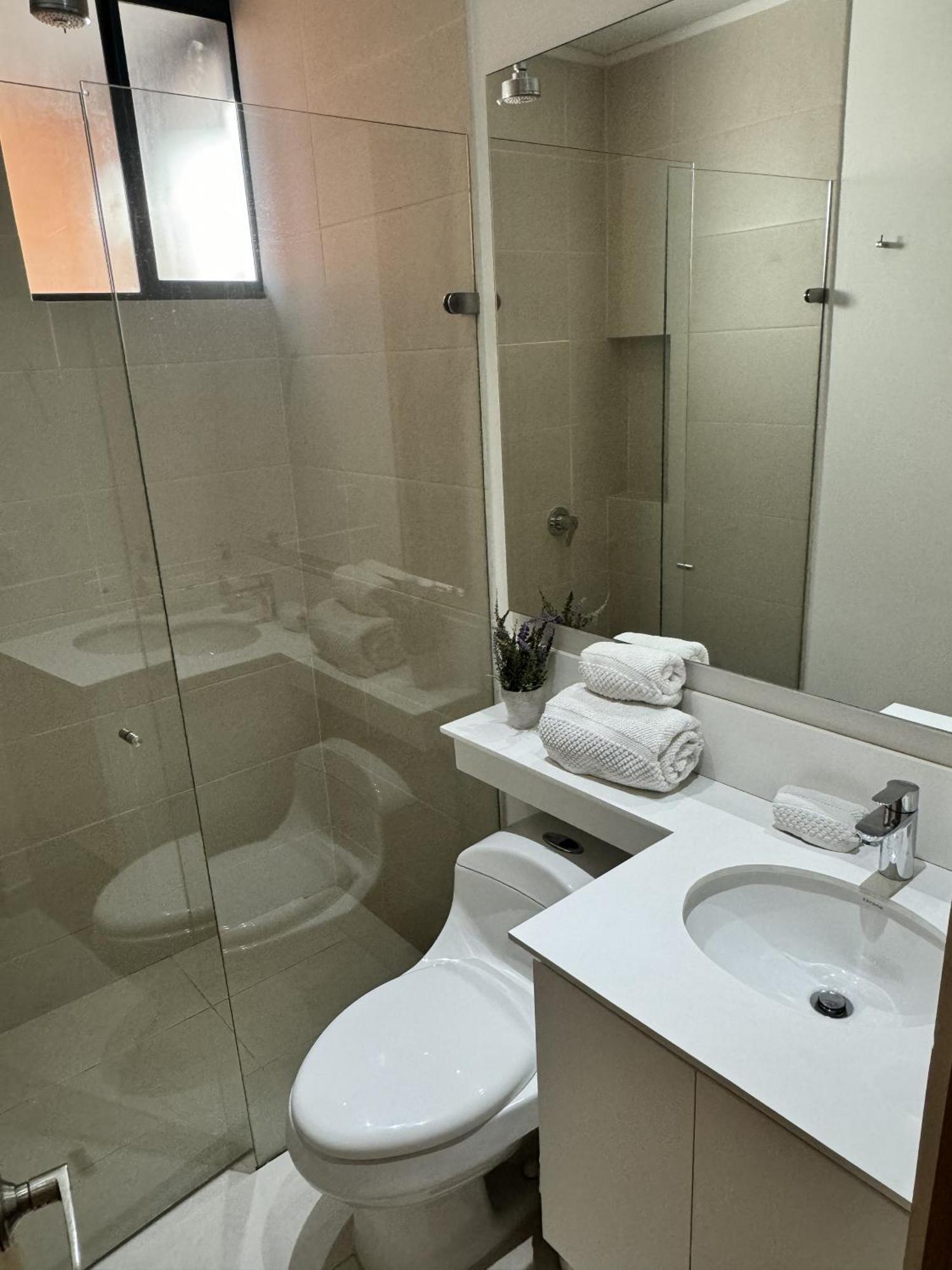 Lux - Cedritos Apartment